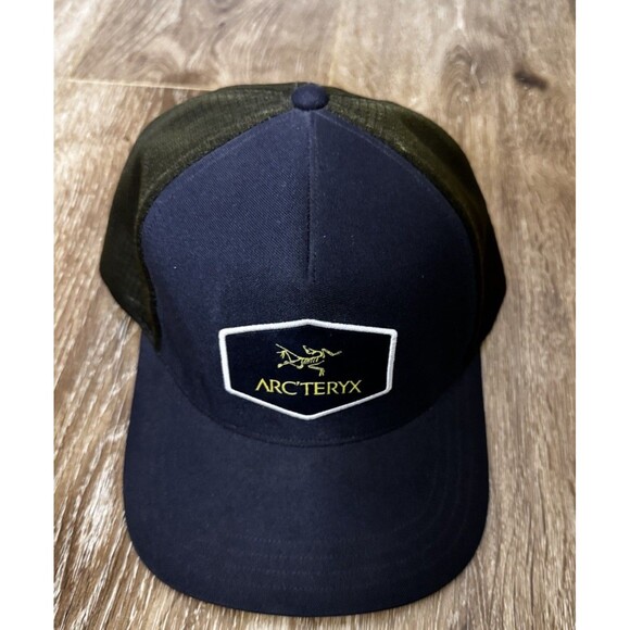 Arc'teryx  Hexagonal Trucker Hat SnapBack Cap Mesh Back Adjustable - Picture 1 of 6